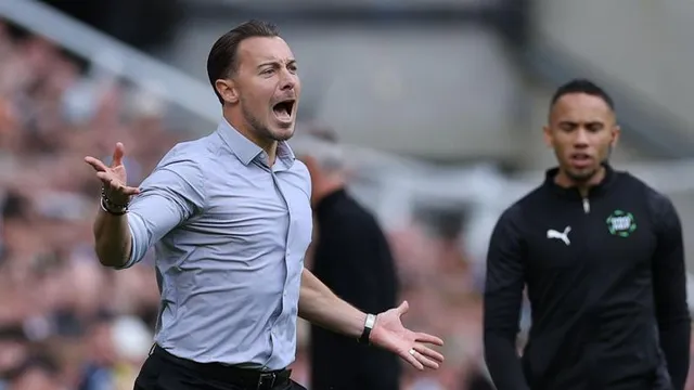 Jaissle questions booking compared to rival managers