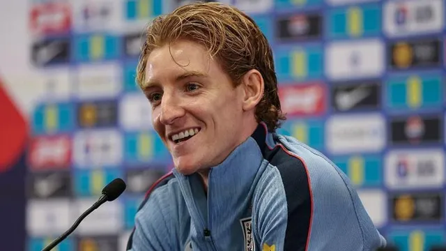 England should stop trying to replicate Spain - Gordon