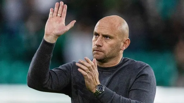 Gray relief as calamity averted & Hibs jeers turn to cheers